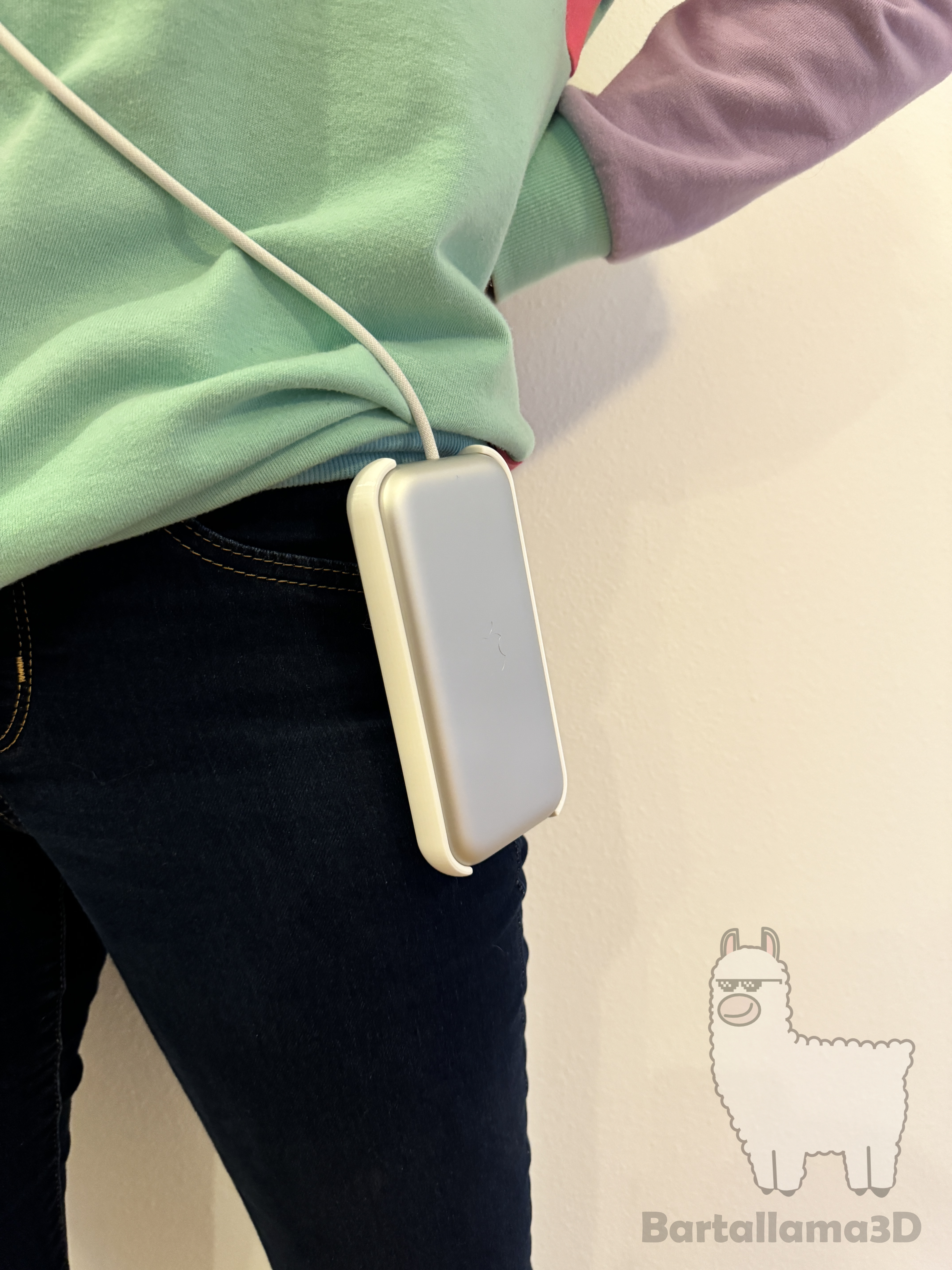A picture of the unit being worn
